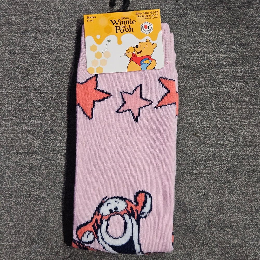 Disney Winnie the Pooh Tigger Pink Star Crew Socks Shoe Size 6.5-12 NWT